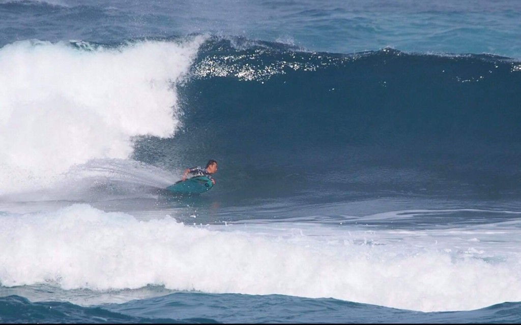ボディボード】前山剛志プロとノースショア | TURBOボディボード